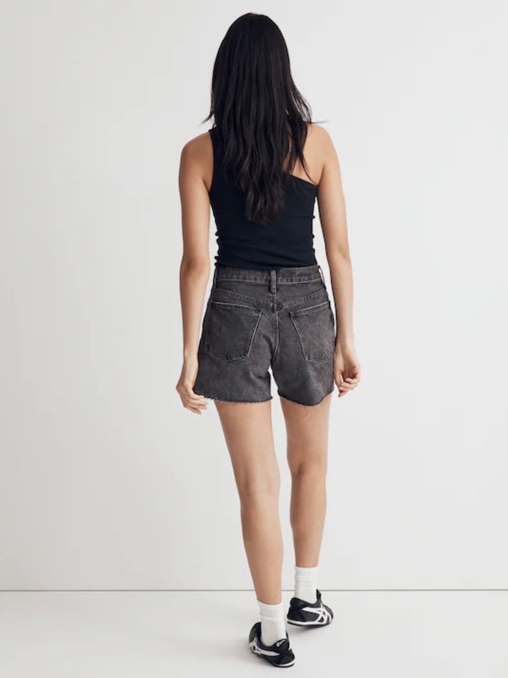 Madewell Relaxed Mid-Length Denim Shorts - Picture 2 of 6